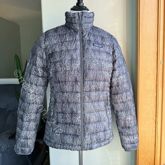 Patagonia Jackets & Blazers - Patagonia Down Sweater Jacket Small Forestland Tailored Grey Black Snowy S